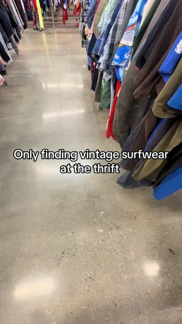 #thriftfinds #vintageclothes #thriftwithme #thrifting #surfwear 