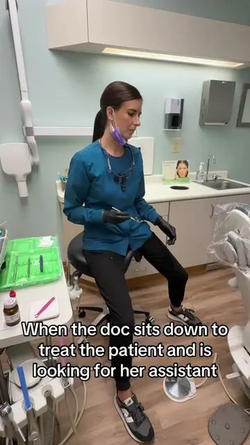 When the doc sits down to treat the patient and is looking for her assistant… 👀