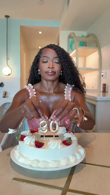 Can’t believe I forgot to post this on my birthday 😻 Hubby would not let me be 