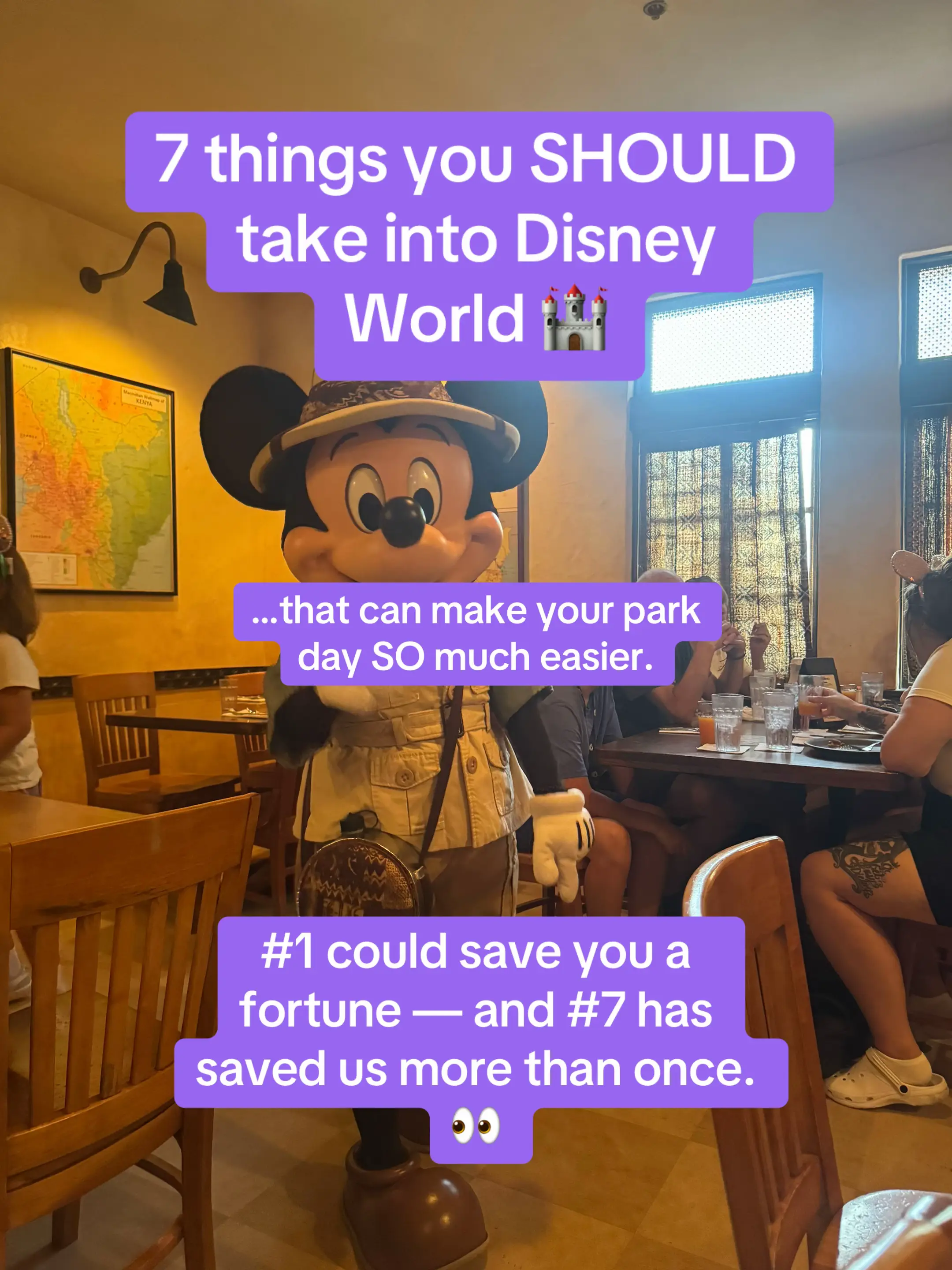 What should you pack for a day at Disney World? 🏰🎒 Some of the things you’re a