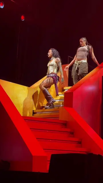 Where do I apply to be a backup dancer IMMEDIATELY  #kehlani #dancer #tour #fyp 