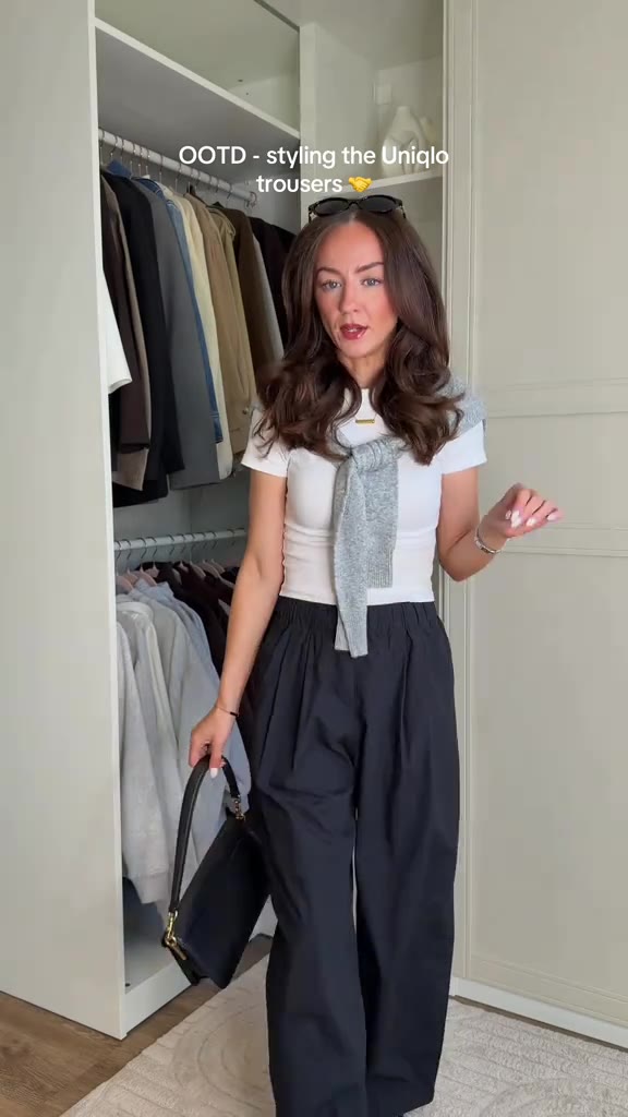 OOTD & styling the Uniqlo trousers, obsessed 🤝 #OOTD #stylingoutfits #transitio