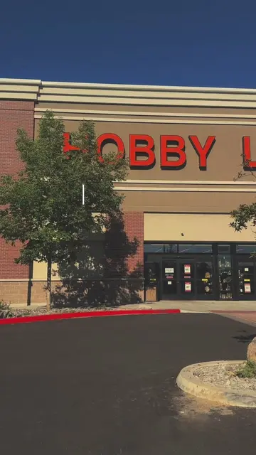 Chic fall decor from Hobby Lobby that are not pumpkins or even in the fall aisle