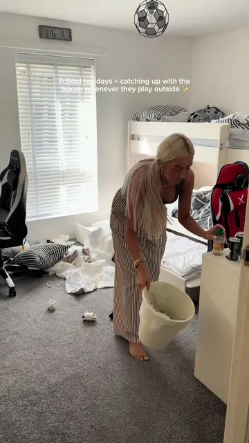 school summer holidays = catching up with the tidying, laundry/washing & cleanin