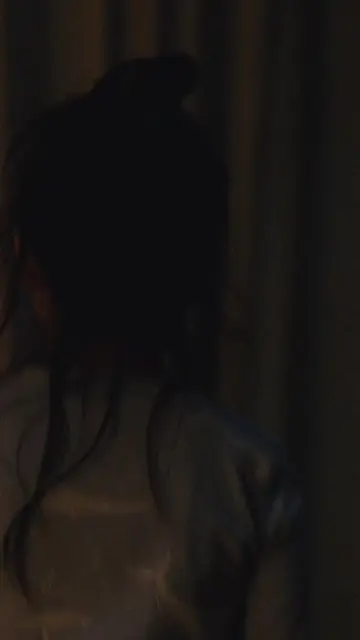 O que ela viu lá fora? 👀 A Última Casa, novo filme de suspense com Wagner Moura