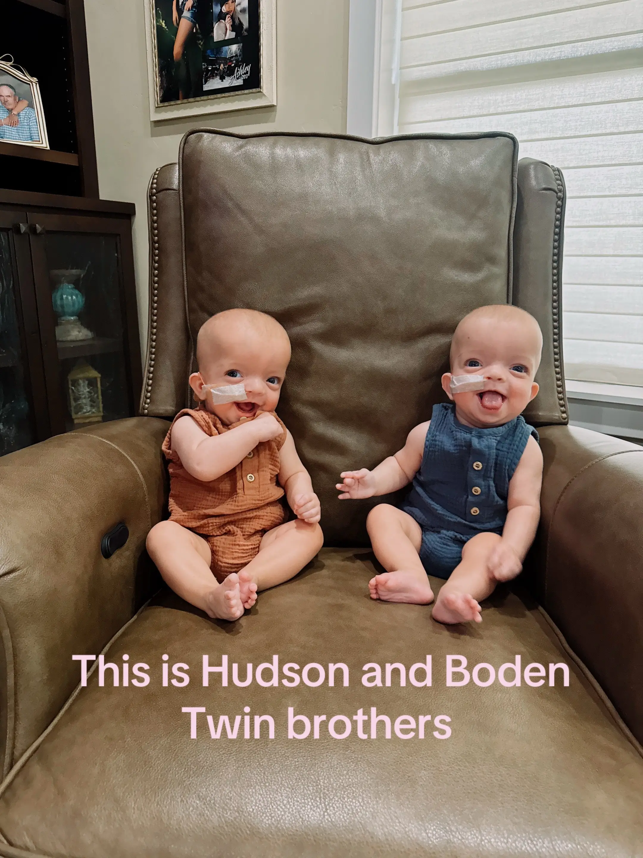 Hi I am Ashley!  I am the mamma of two beautiful twin baby boys! Born at just 33