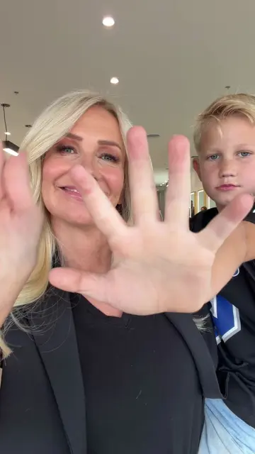 Guess which one of my kids surprised me!?!!💇🏼‍♀️ #newhair #newvideo #hairby_ch