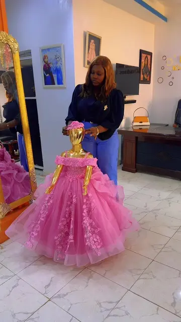 It’s the end of the video for me 🤣🤣🤣❤️❤️❤️ beautiful pink dress fpr a little 