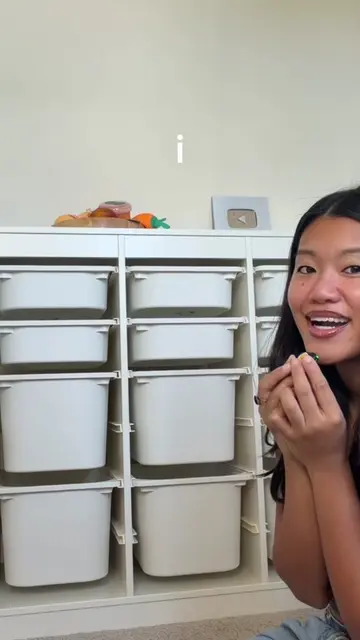 organize my squishy/ fidget/ putty  collection with me :)