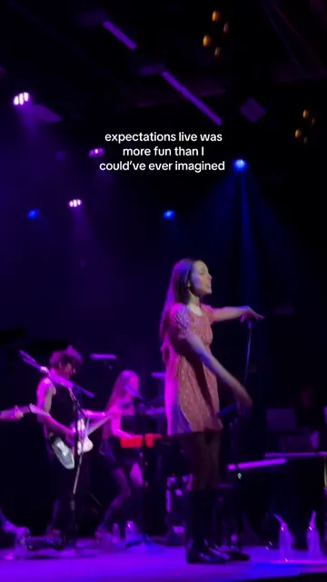 she really is THAT song WOW WOW WOWWWW @Olivia Rodrigo @livies hq 🩷 #oliviarodr