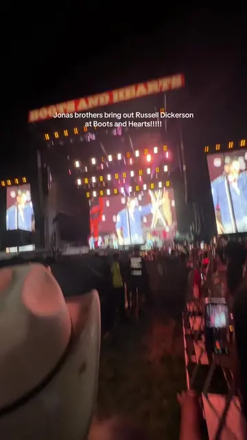 Jonas brothers bring out Russell Dickerson at Boots and Hearts!!!!! OMG?!   #jon