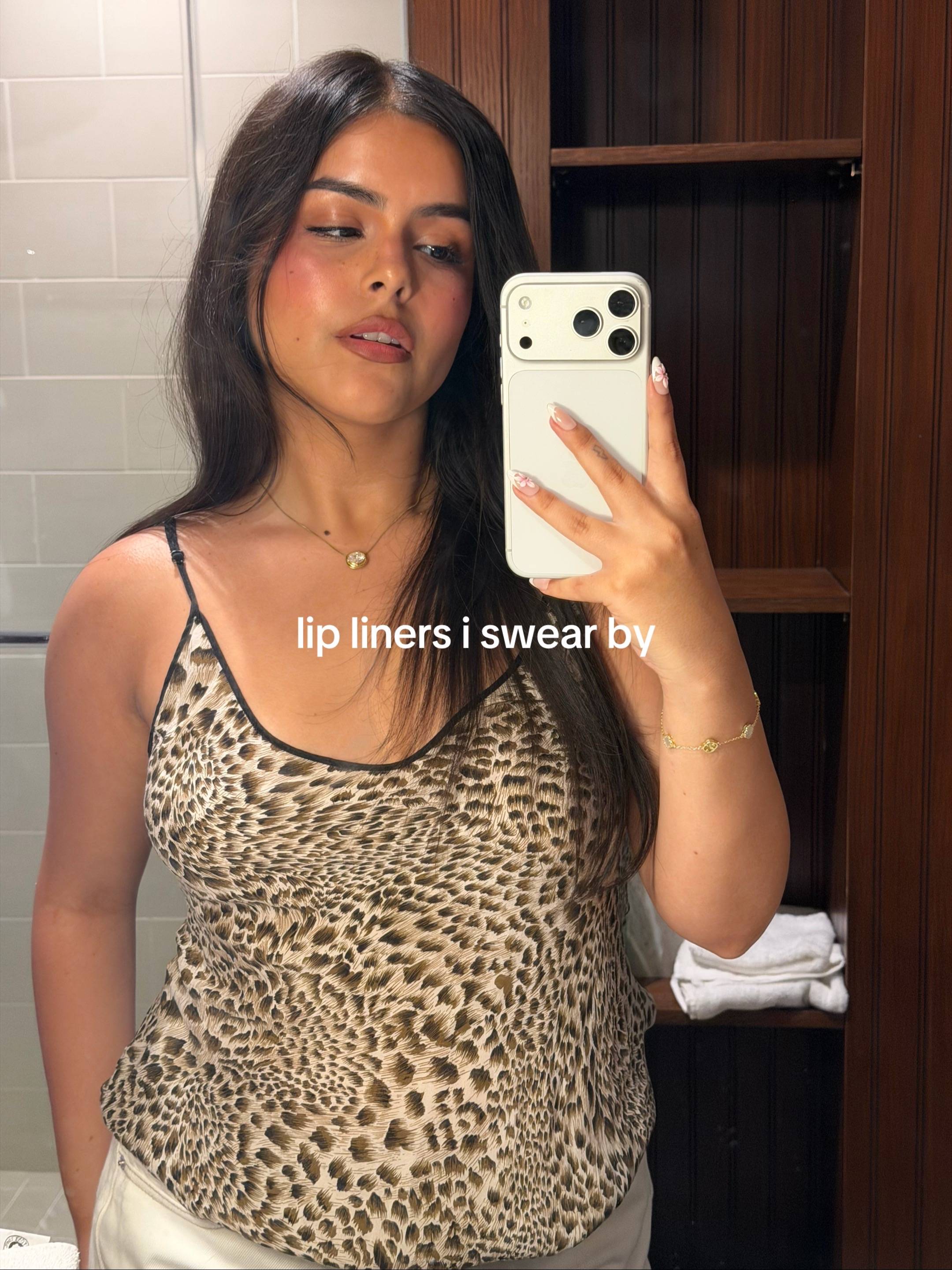 can you tell i love a brown liner #makeupinspo #lipliner #lipcombo #lippies #mak