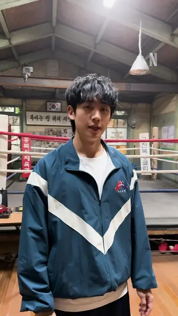 홍복싱 체육관 장태하 코치의 미트 파트너 체험 ❤️🥊 엿같이 찐득한 순정 100% 진또배기 국산 로코 <이런 엿같은 사랑>, 절찬 스트리밍 중
