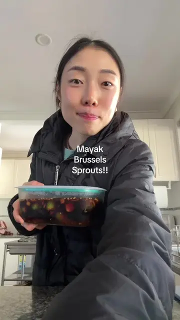 I’m now addicted to these mayak brussels sprouts… #mayakeggs #brusselssprouts #f