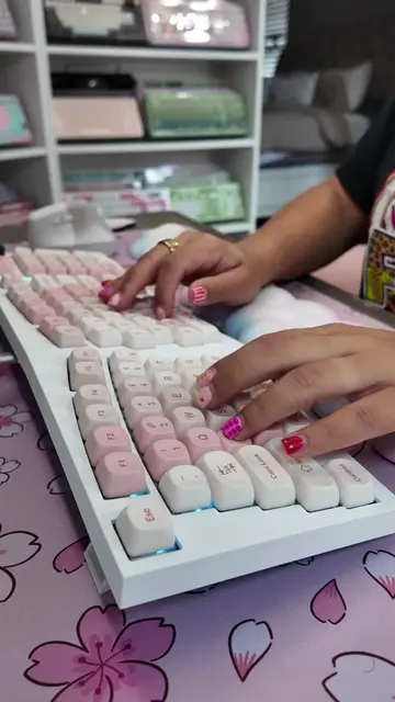 ✨Clicks of the Week✨ | The thock was THOCKING this week 🤤⌨️ We had some serious