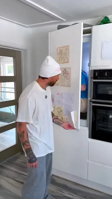 Frozen in the fridge 😂 fun family #comedyvideo #funnyvideo #fo 