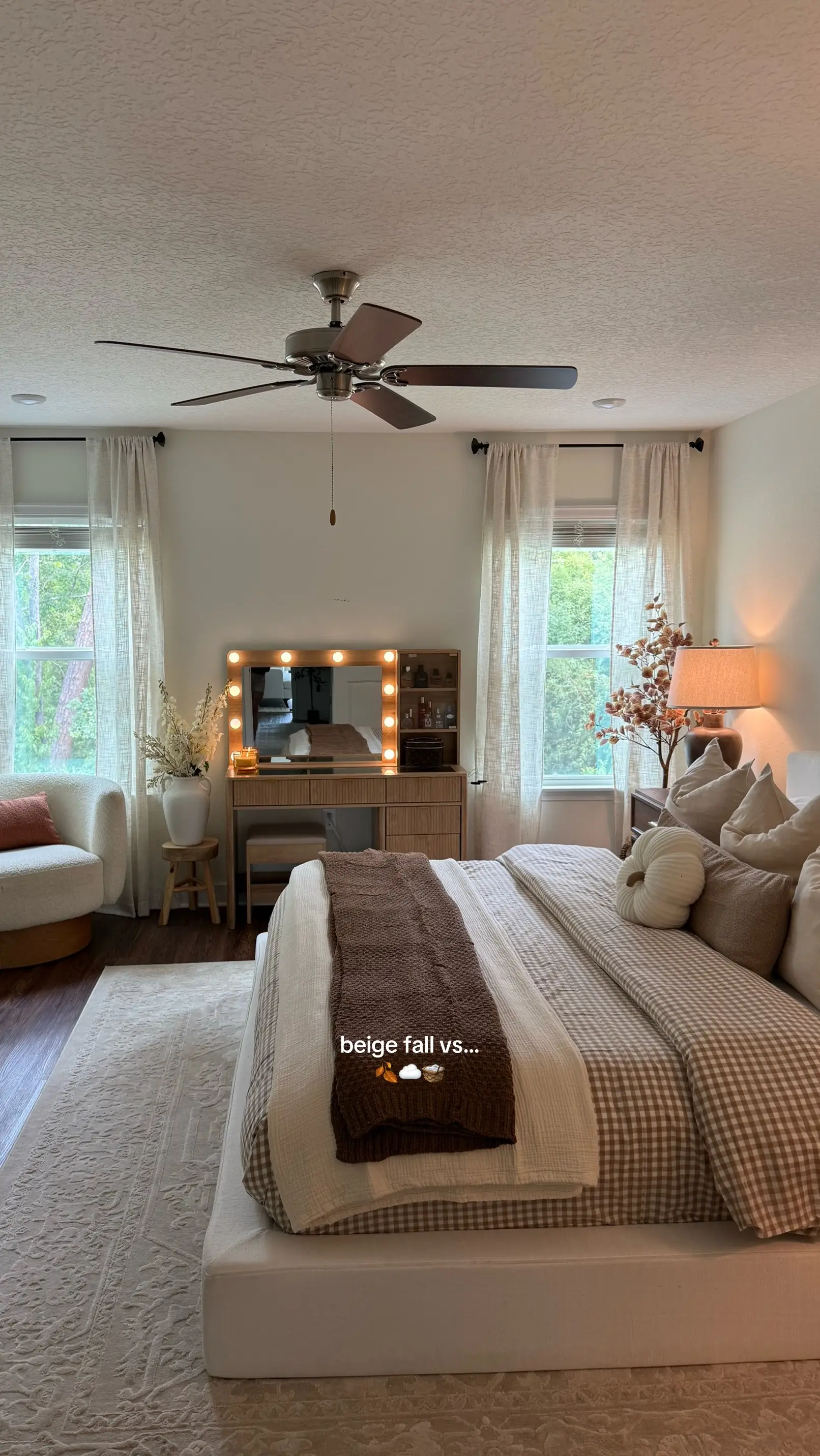 #fall #fallaesthetic #falldecor #bedroom #bedroomdecorideas 