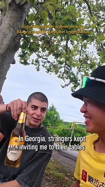 Strangers in Georgia Kept Inviting Me In🇬🇪 I was running through Georgia when 