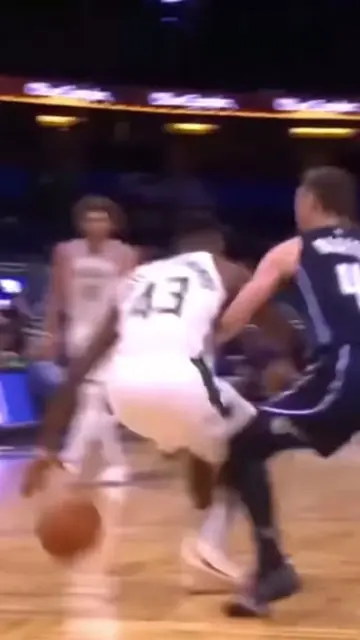 We have to put some respect of Gianni’s’ big brother name, Thanasis! Here is the