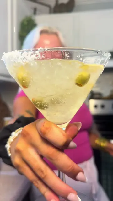Happy Saturday 🍸 #dirtymartini #fyp #graciemae 