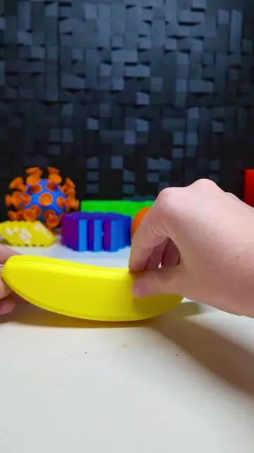 3D Printed Banana Fan Model from Makerworld  #fidget #fidgettoys #banana #3d #fy