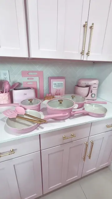 Paris Hilton Kitchen Favorites 💗💕🎀 Evrything is linked On my Amazon Store 💗 