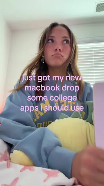 eee help a girl out!!🫰🏽 #college #macbook #macbookneo #pink #help 