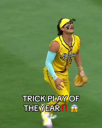 How is this even possible? 😳 #savannahbananas #bananaball #trickshot #theocho