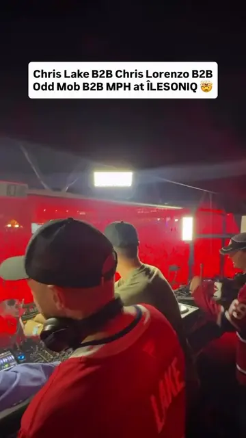 @chrislake B2B @Chris Lorenzo B2B @odd mob B2B @MPH UK at ÎLESONIQ in Montreal �