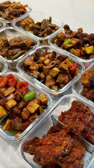 Another meal prep Sunday in the books🤍🍱  I hope we all have a good week 💕  #m