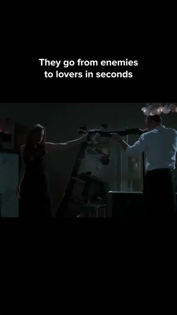 couples therapy anyone? 😭🔫 #MrAndMrsSmith #MovieTok #FYP #AngelinaJolie #BradP