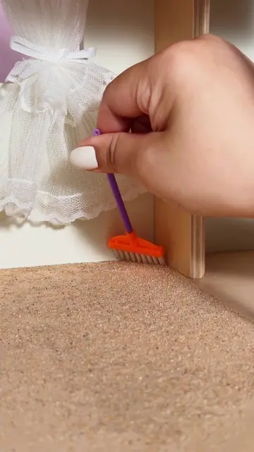 Sunday reset… but make it micro. 🏠 Dusting off the tiny details and getting eve