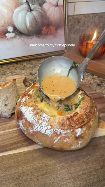 roasted garlic & parmesan bread bowl with spicy sausage & spinach tortellini sou
