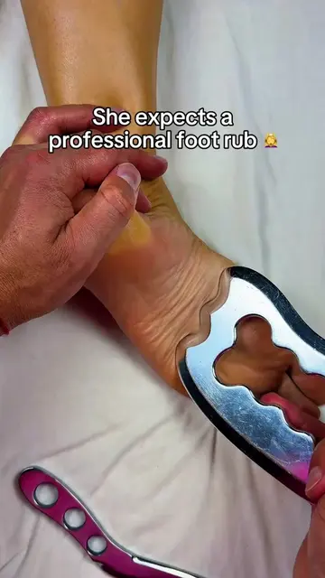 I'm officially her favourite foot guy 😎🦶 Comment 'socks' if you need these ✅  