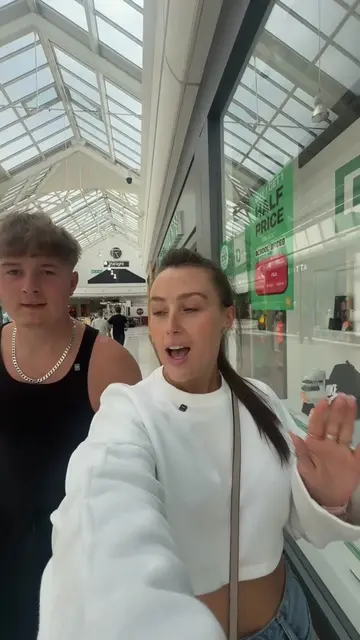 WE FOUND THIS IN THE MIDDLE OF HUDDERSFIELD?! 👀🍓😋 Say hello to @Berry Bliss �