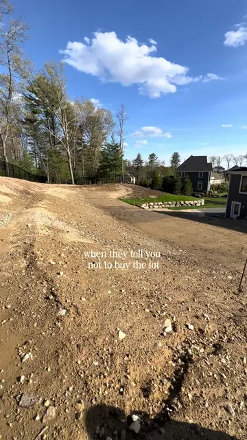 Should I do a backyard tour? 💦🏡🌺 #backyardmakeover #pooltok #backyardtransfor