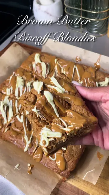 🍪🤎 Brown Butter Biscoff Blondies = chewy, buttery, caramelized goodness with A