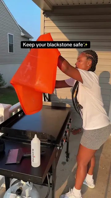 In my opinion, a silicone mat is a non negotiable if you own a blackstone✨ #blac