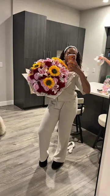DIY Flower Bouquet 💐 : how’d we do? Everything I used can be found in my Amazon
