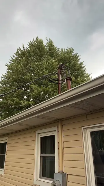 Is This Not Normal? #techtok #Tech #electrical #electrician 