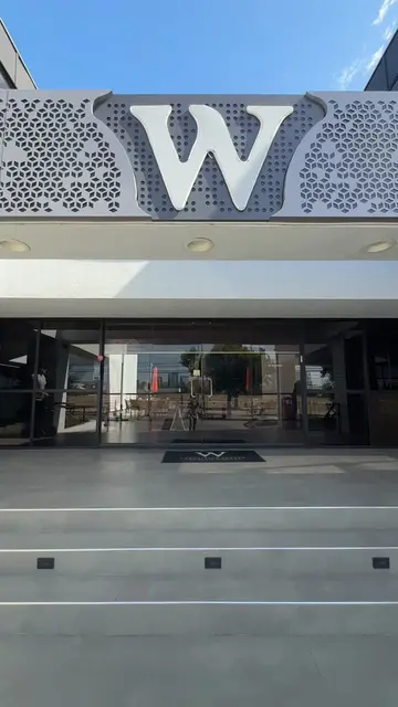 👀Glad to have found this new local massage spot in Woodland Hills ! 💆‍♀️ my hu