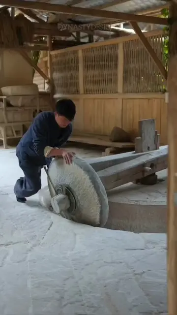 Crafting Ancient Qiongyao Celadon Ware The intricate process relies entirely on 