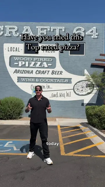 Top rated pizza spot!  Pineapple edition. Pizza review @craft64pizzerria  #pizza