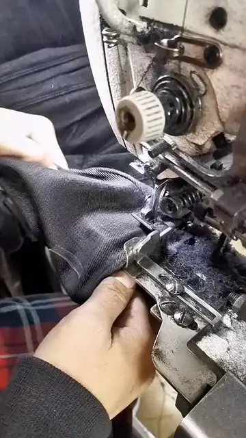 #Automaticbuttonmachine#одеждаfabрика #автоматическиешвейные машины#fábricaderop
