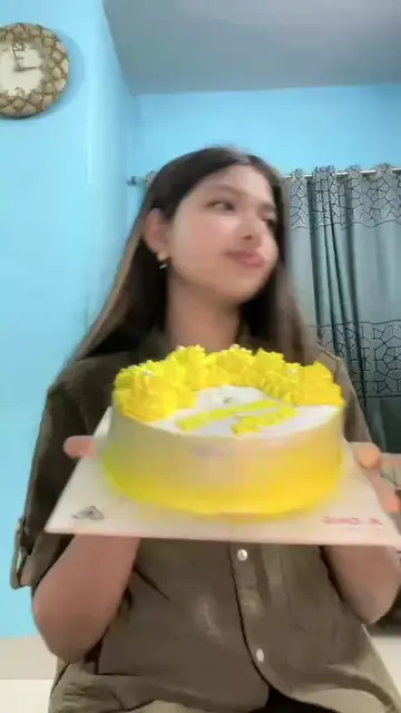 cake from my miss #vairalvideo #creatorsearchinsights #1000kviews1000klike #mirc