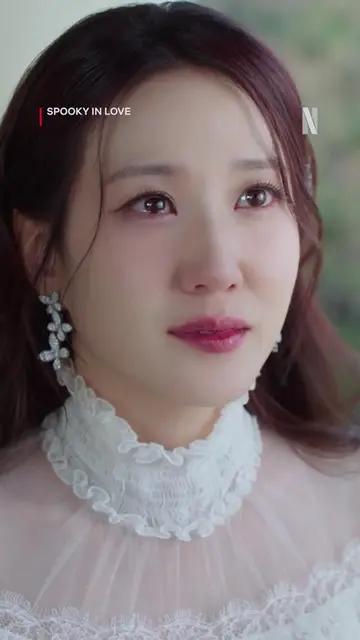 “will you get engaged to me?”💍 <Spooky in Love> is now playing, only on netflix
