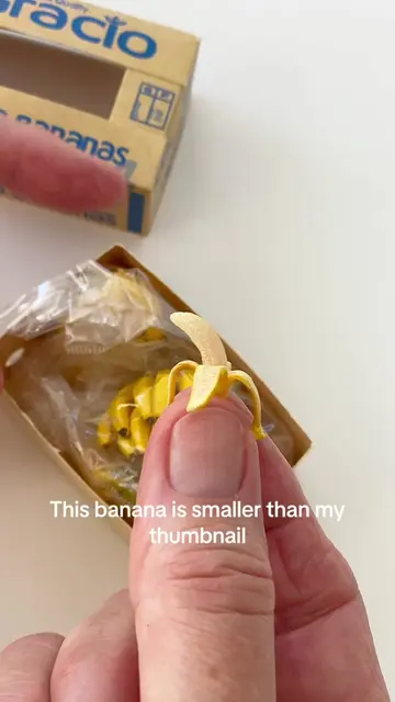 That tiny peeled banana 🍌 you can see the STRINGS on the inside of the peel One