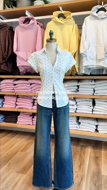 your honor, the baggier the jeans the better #hollister #newhollister #denim #je