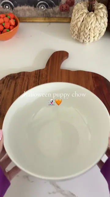 the easiest little sweet treat to throw together for spooky season 🤭 Halloween 