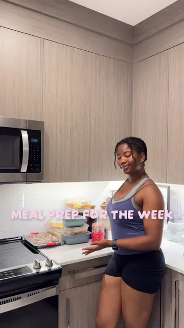 Meal prep for the week. All meals are on the FitNaijaBabe cookbook/meal plan. Ev